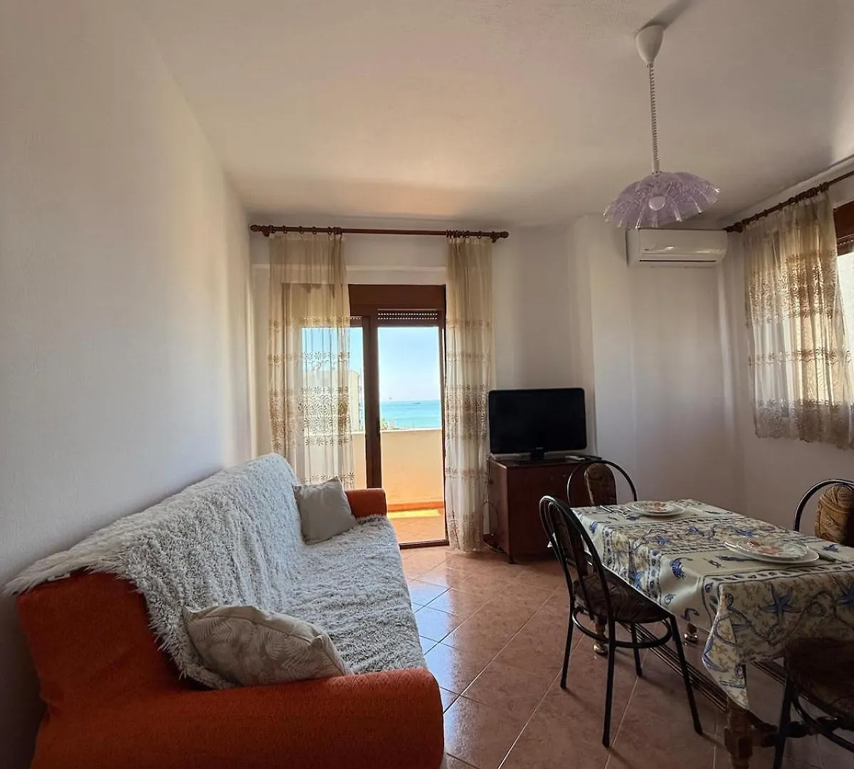 Sea-View Spacious Flat In Durazzo Beach Durrës Albania